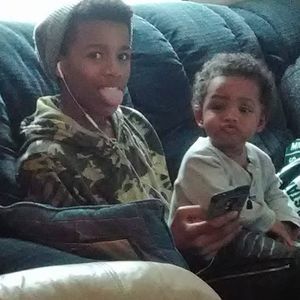 Meet your Posher, Gregory